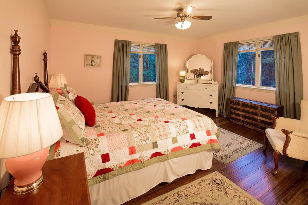The Inn On Winter'S Hill Kingfield Екстер'єр фото