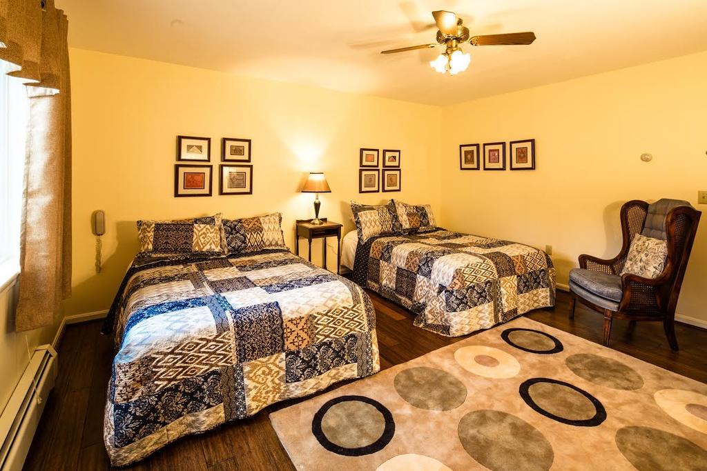 The Inn On Winter'S Hill Kingfield Екстер'єр фото